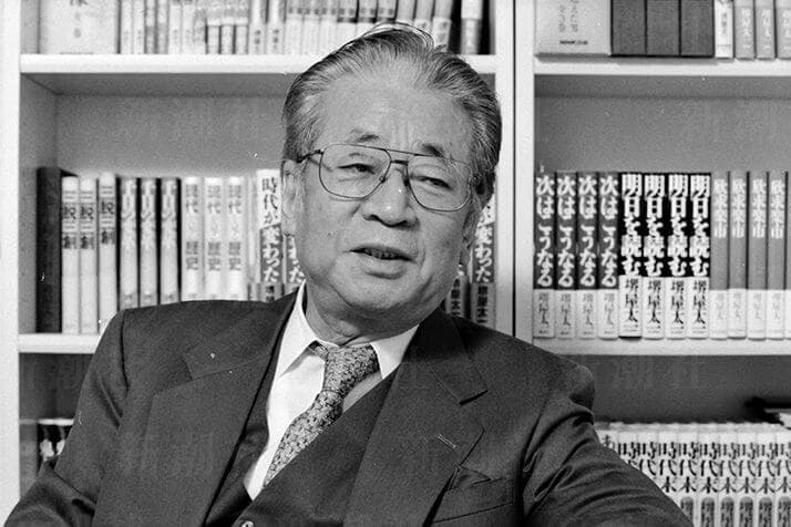 堺屋太一