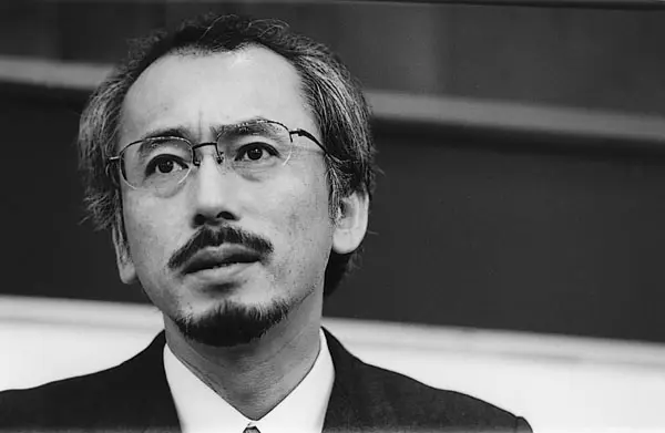 水谷修